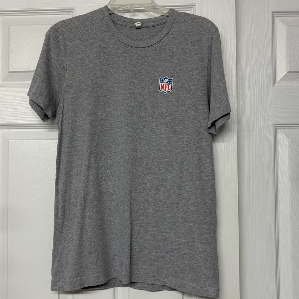 NFL Logo Gray Short Sleeve T Shirt Sz M